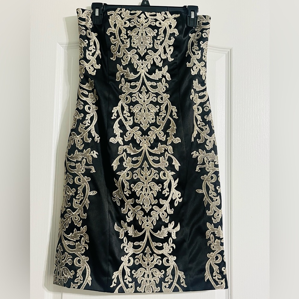 (EUC) White House Black Market Strapless Black Dress with Gold Embroidery Size 6